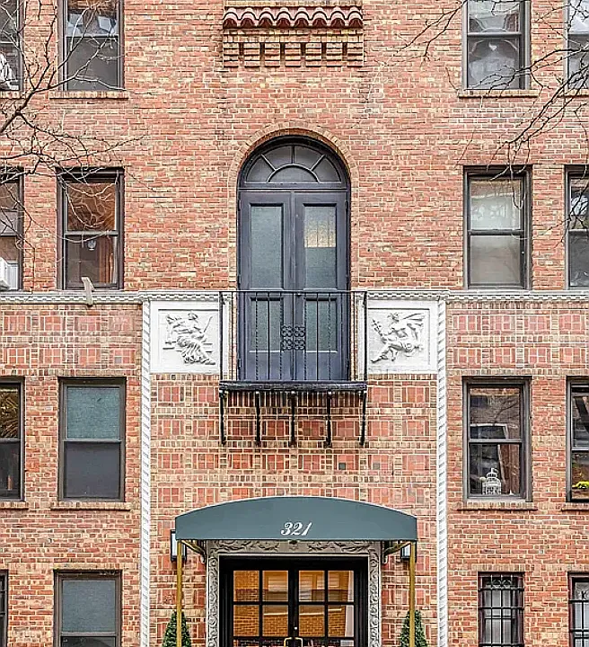 321 E 54th St #Penthouse B