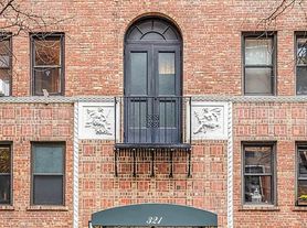 321 E 54th St