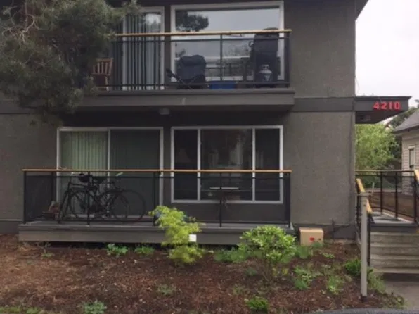 4210 Woodland Park Ave N APT 202, Seattle, WA 98103