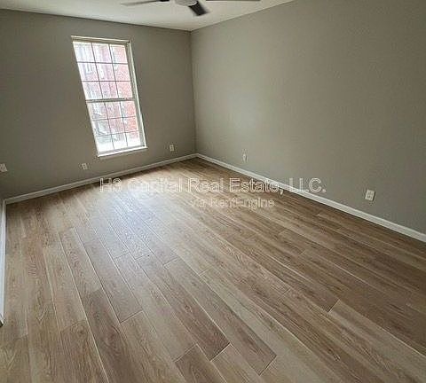 4th image of 2453 Cleveland Blvd #R2