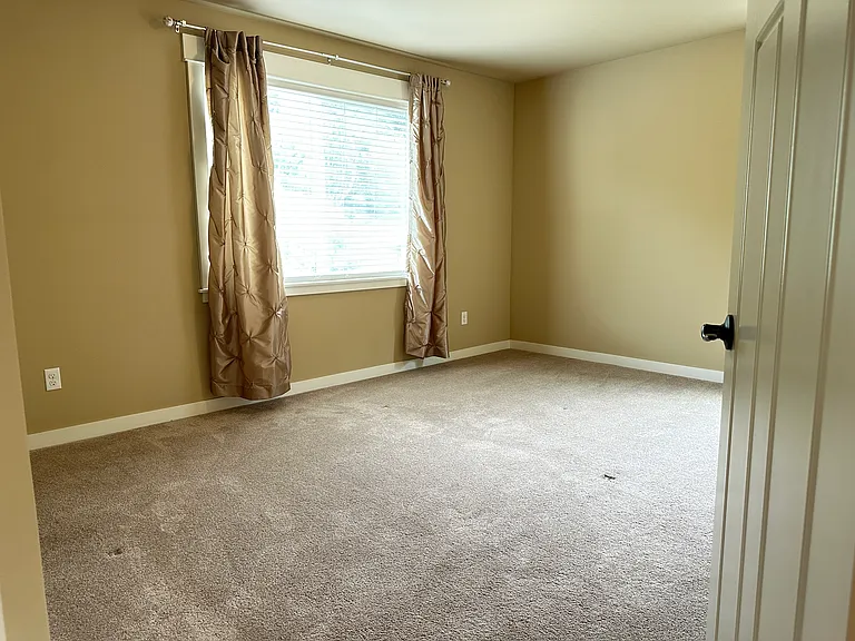 3886 201st Ct SE — Photo 13