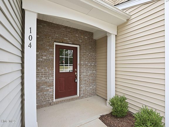 3rd image of 104 Kathleen Court