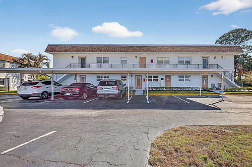 2950 SE Ocean Blvd Photo 1