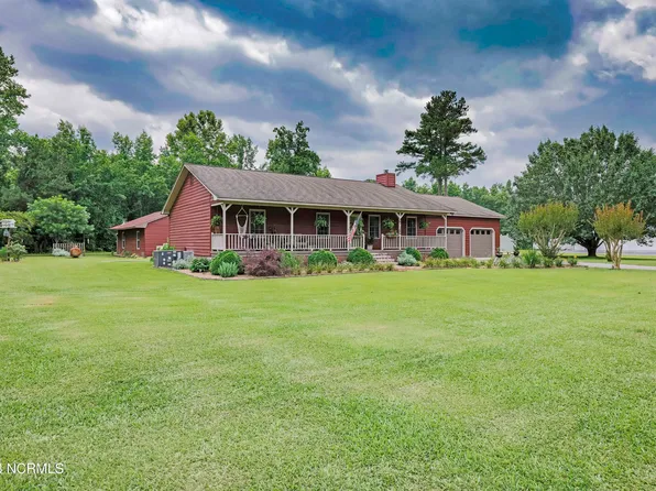 478 Ludie Brown Road, Chinquapin, NC 28521