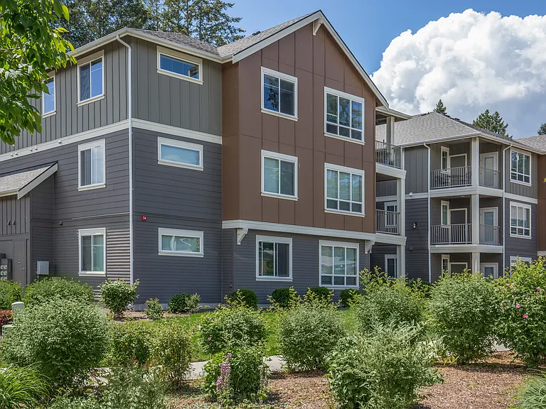 Creekside Village — Photo 38