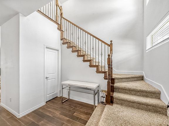 5th image of 10415 Lone Star Way