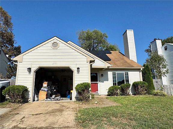 4th image of 3825 Frazier Ln