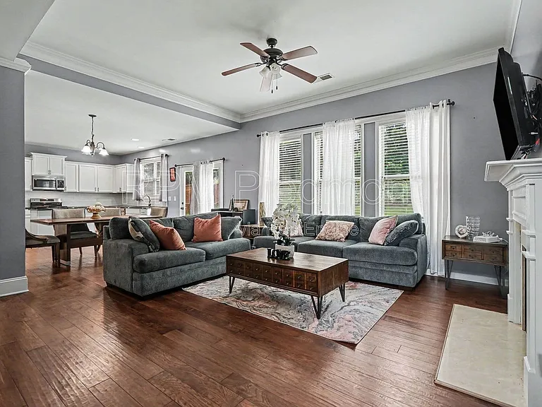 2909 Estate View Ct — Photo 2