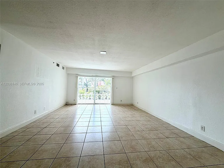 4271 NW 5th St #128 — Photo 2