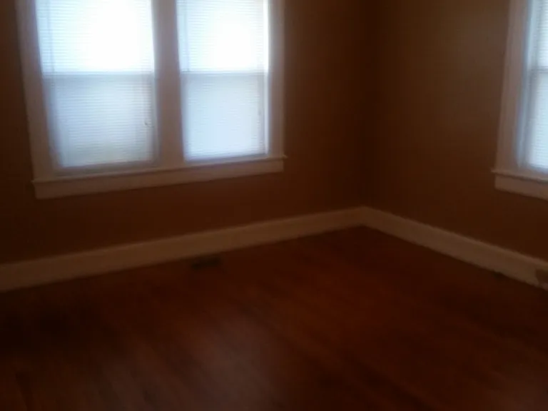 100 Wright Ave — Photo 6