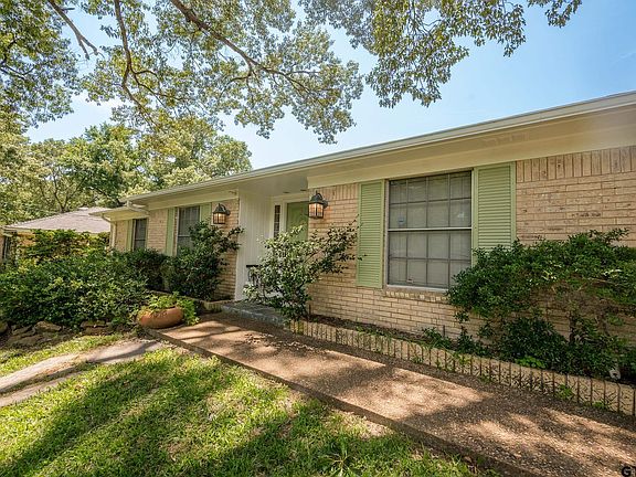 4th image of 3513 Silverwood Dr
