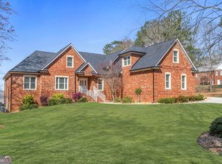 651 Harbour Shores Dr, Jackson, GA 30233