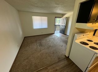611 S 20th St #3, Lincoln, NE 68510