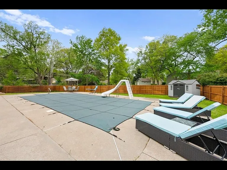 8010 W 98th Ter — Photo 13