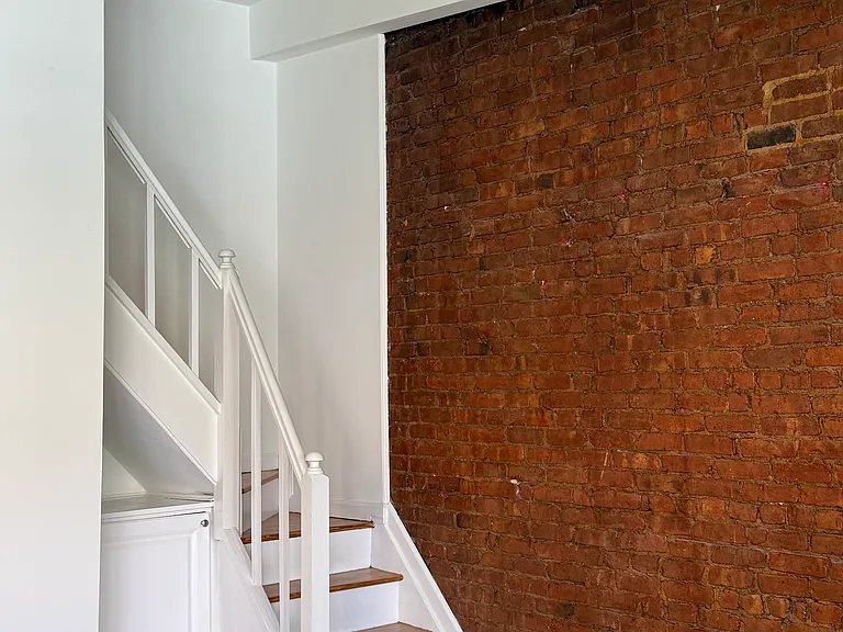 217 W 14th St #5R — Photo 9
