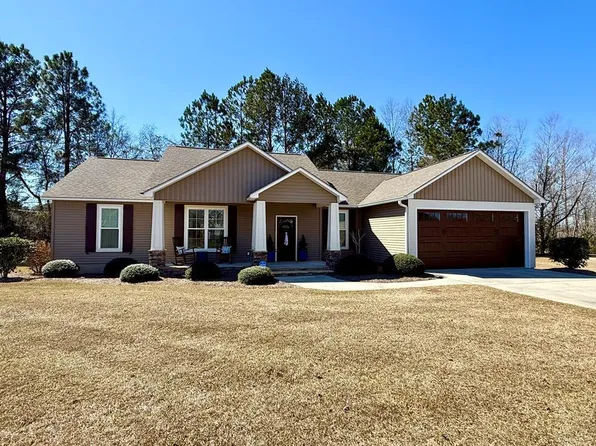 126 Dogwood Ln, Tifton, GA 31793