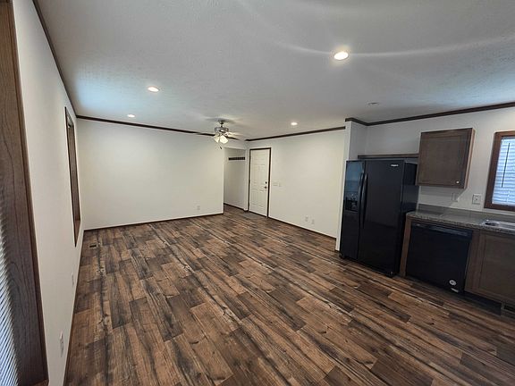 2nd image of 1 Shannon Dr #38