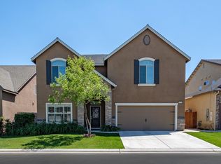 6875 W Alana Dr, Fresno, CA 93722
