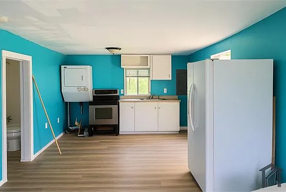 3304 Ellington Ct — Photo 8