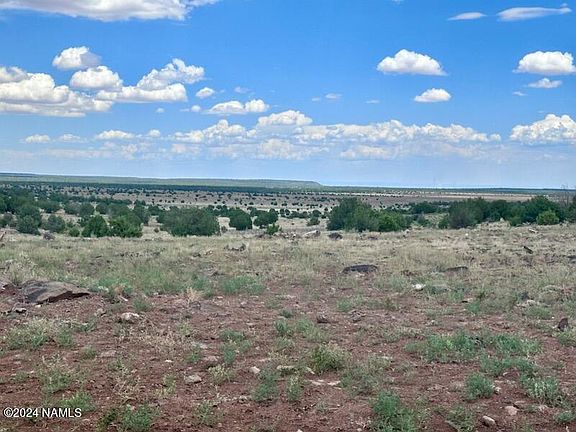 5th image of 643 Cortez Ranch Rd