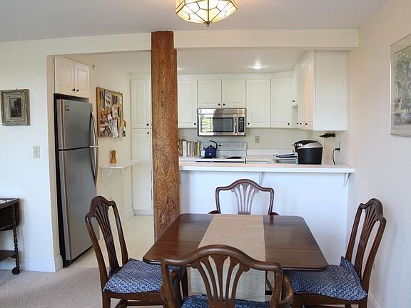 4th image of 53 Warren St APT 303