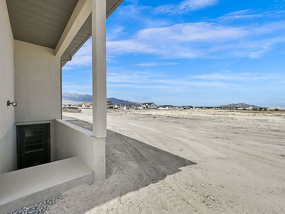 3rd image of 633 E Shelley Ln #208