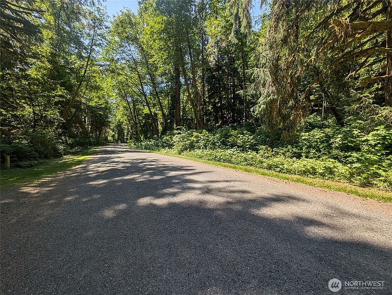 4th image of 999 Kallman Road
