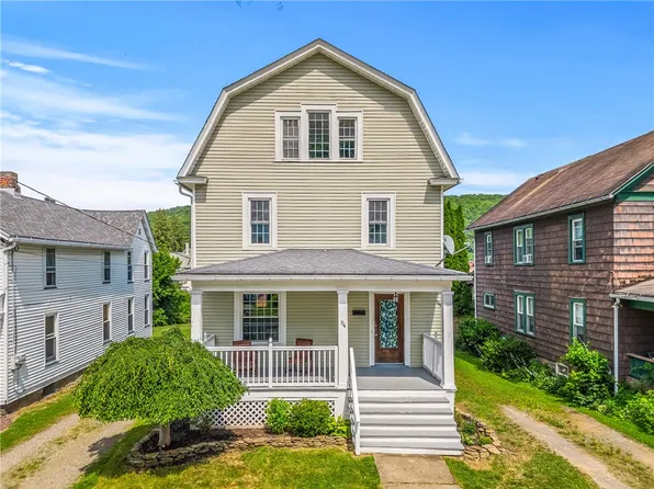 724 Buffalo St, Franklin, PA 16323