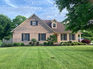 1117 Foxfire Rd, Bardstown, KY 40004