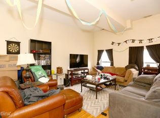 1453 N Milwaukee Ave, Chicago, IL 60622