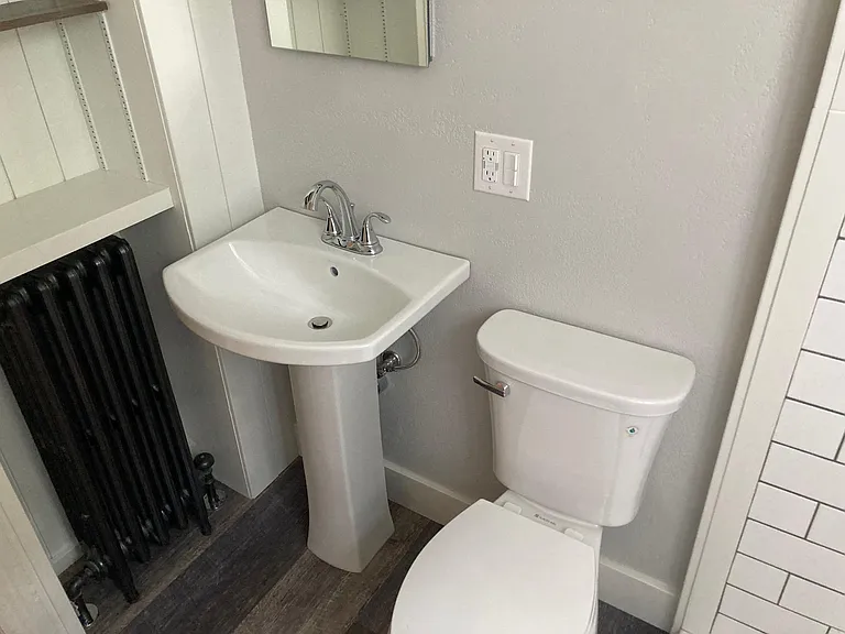 210 S Allen St #8 — Photo 13