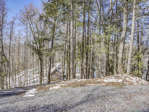 2nd image of 1089 Old Railroad Grade Rd