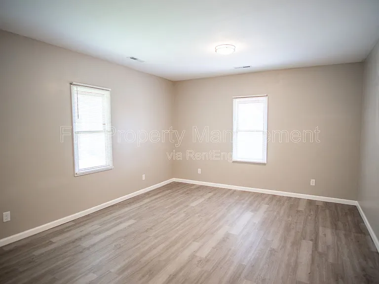 2453 E 5th Ave #2 — Photo 6