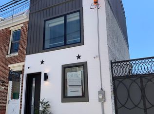 1016 Latona St, Philadelphia, PA 19147