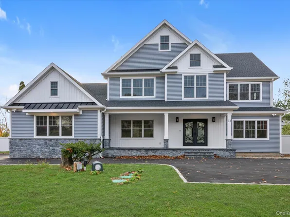 34 Calumet Drive, Dix Hills, NY 11746