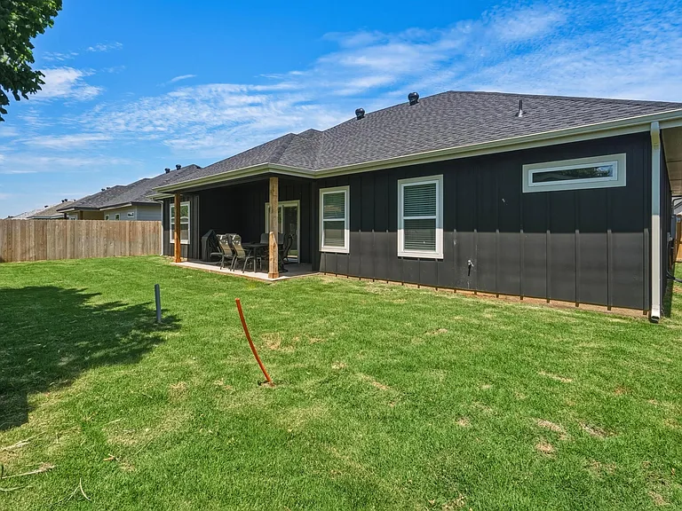 3882 National Dr — Photo 46