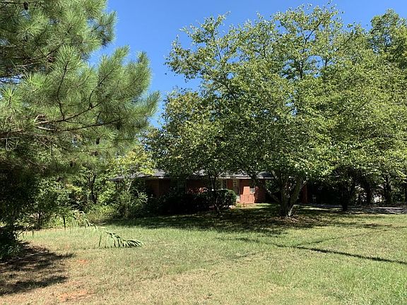 5th image of 862 Kennesaw Ave NW