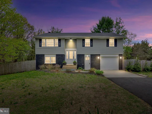 19 Medford Evesboro Rd, Medford, NJ 08055