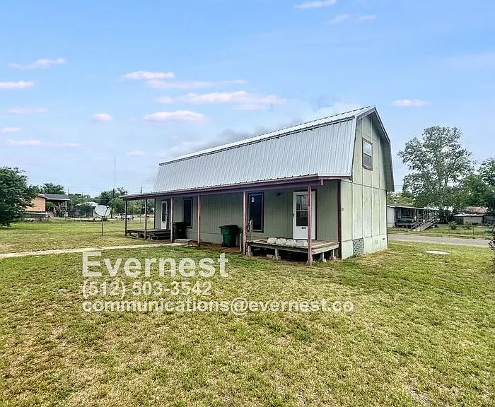 801 W Navarro St #A — Photo 11
