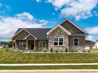 3025 Masters Dr, Floyds Knobs, IN 47119