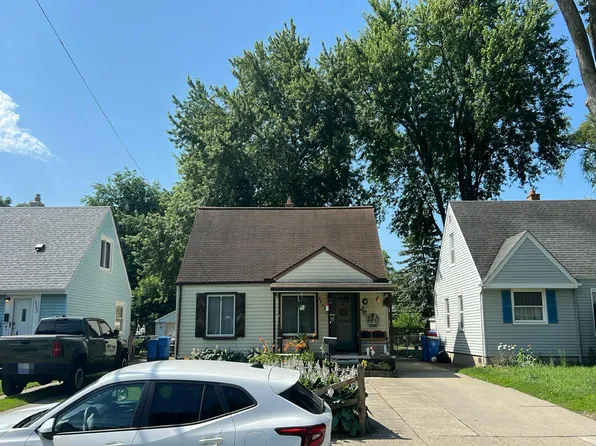 25073 Andover Dr, Dearborn Heights, MI 48125
