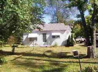 750 Williams St, Knox, IN 46534