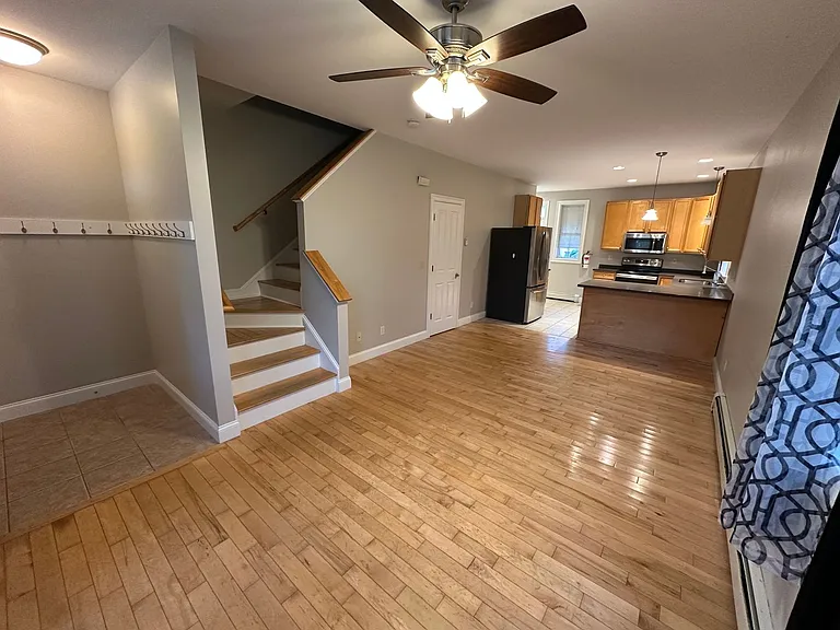 1044 North Ave #4 — Photo 10