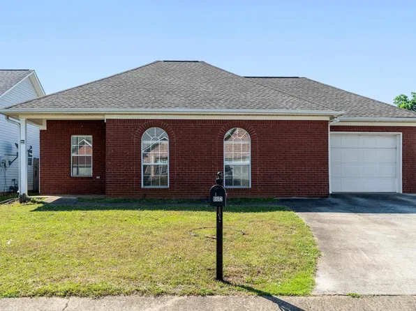 8612 Cedar Springs Cir, Leeds, AL 35094