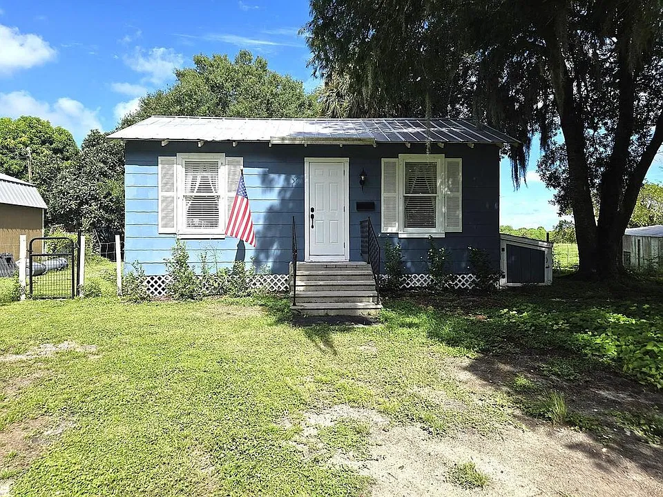2219 County Road 721 Loop