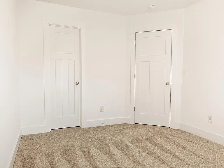 527 Nova Ln — Photo 18