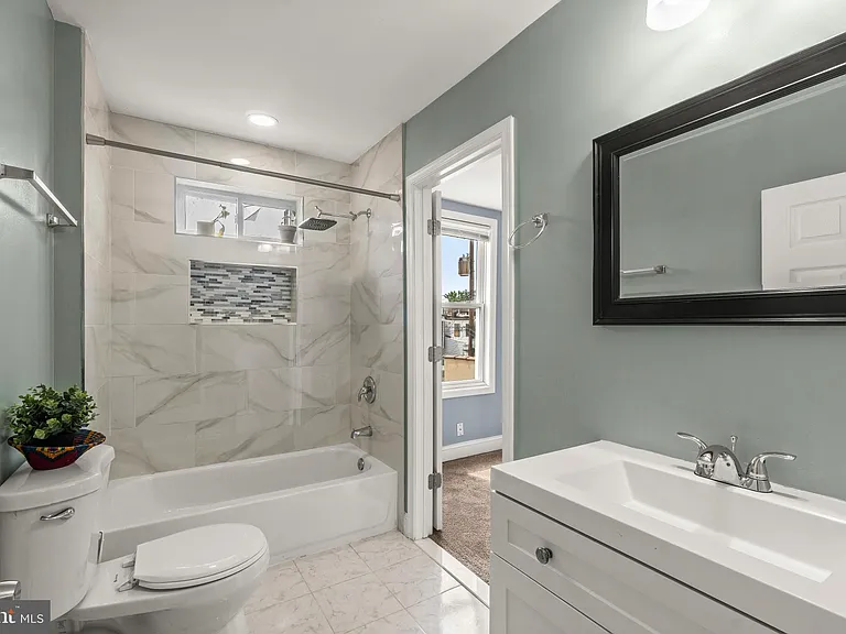 4 N East Ave — Photo 30