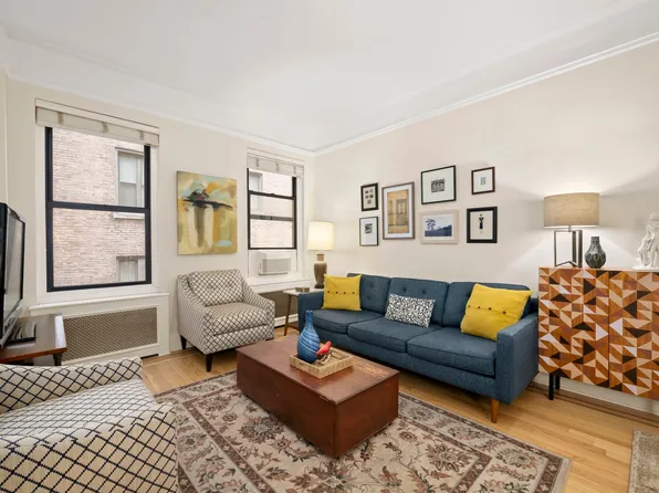 62 East 87th Street 3C image 2 of 6