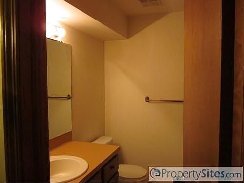 2nd image of 2382 Portman Dr SE