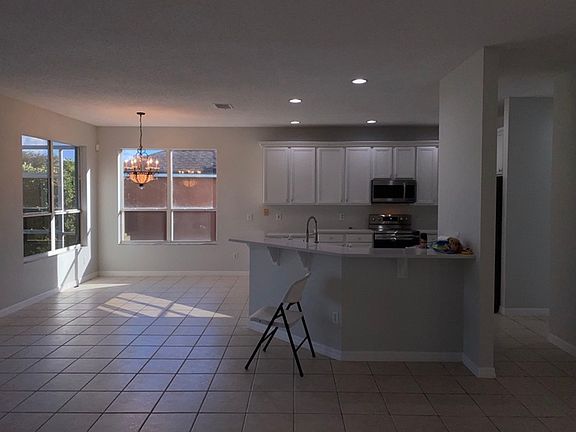 3rd image of 1887 Florence Vista Blvd